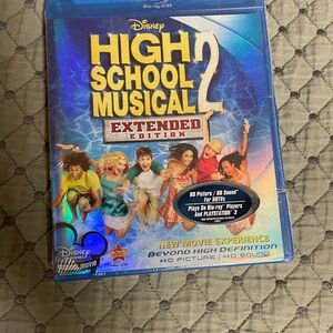 Disney High School Musical 2 Extended Edition Blu-ray with Blue and Yellow Cover
